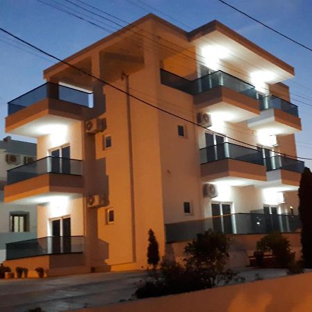 Hotel Zeka Ksamil Extérieur photo