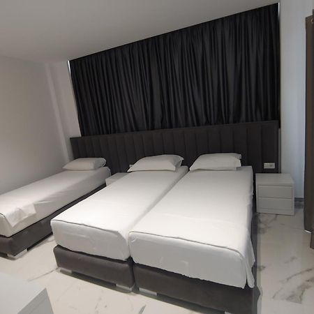 Hotel Zeka Ksamil Extérieur photo