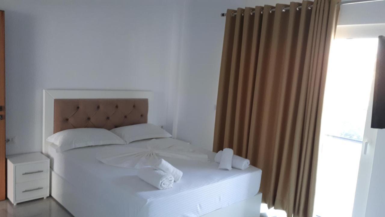 Hotel Zeka Ksamil Extérieur photo
