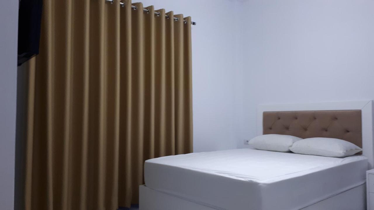 Hotel Zeka Ksamil Extérieur photo
