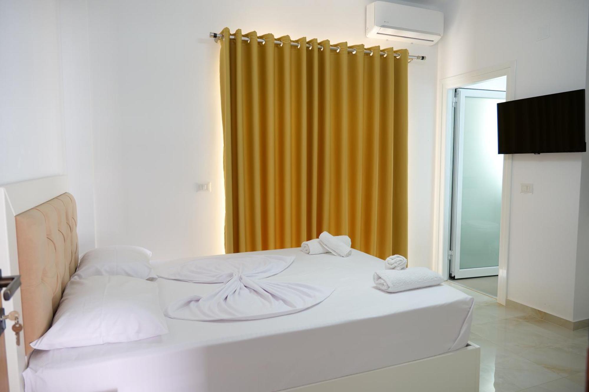 Hotel Zeka Ksamil Extérieur photo