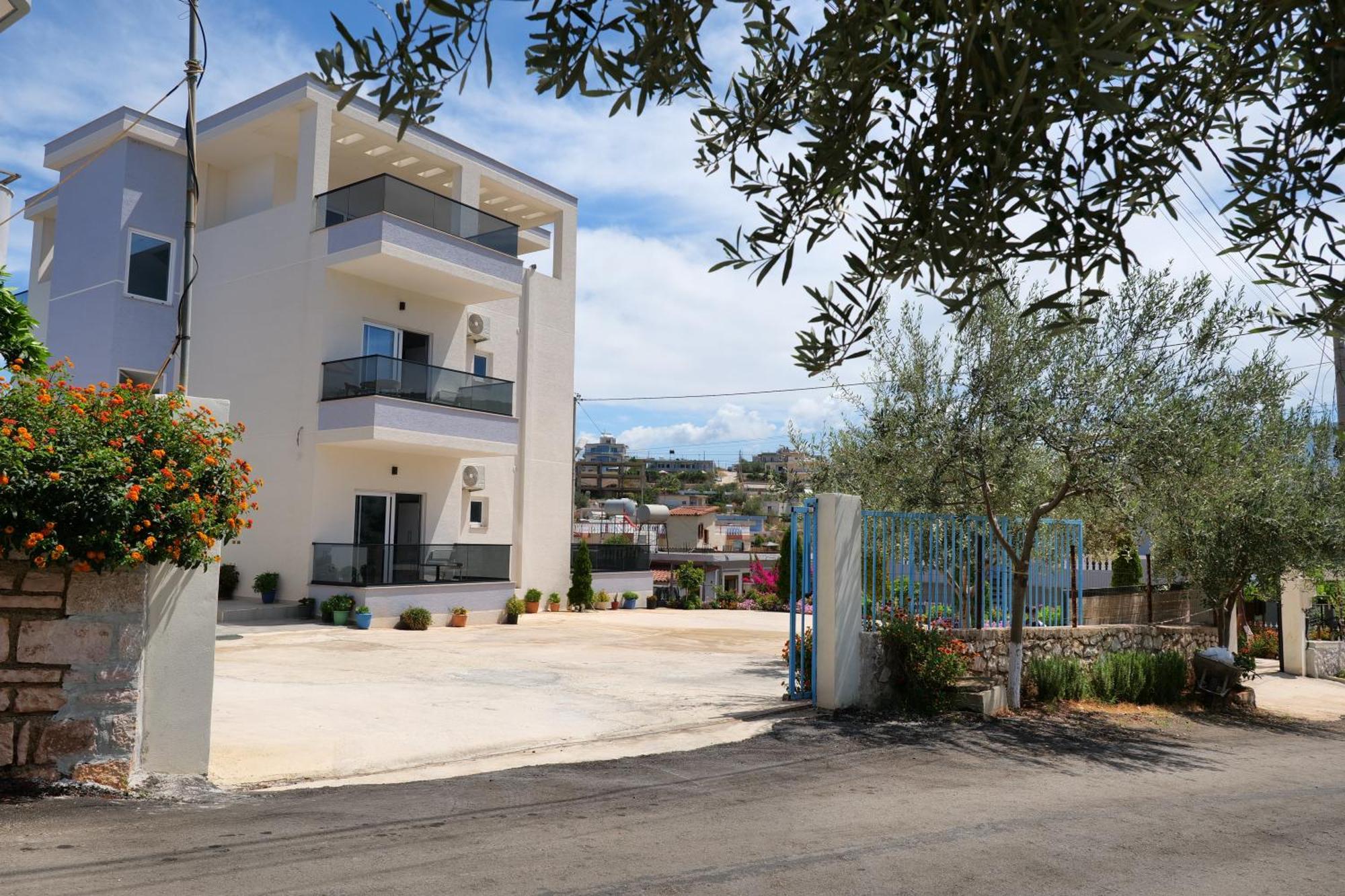 Hotel Zeka Ksamil Extérieur photo