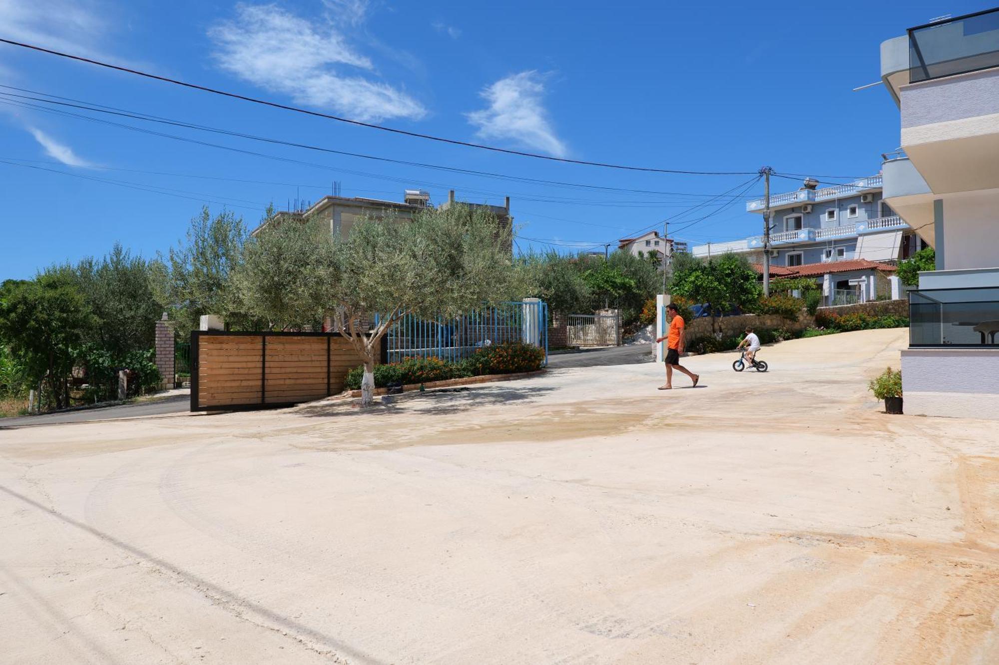Hotel Zeka Ksamil Extérieur photo
