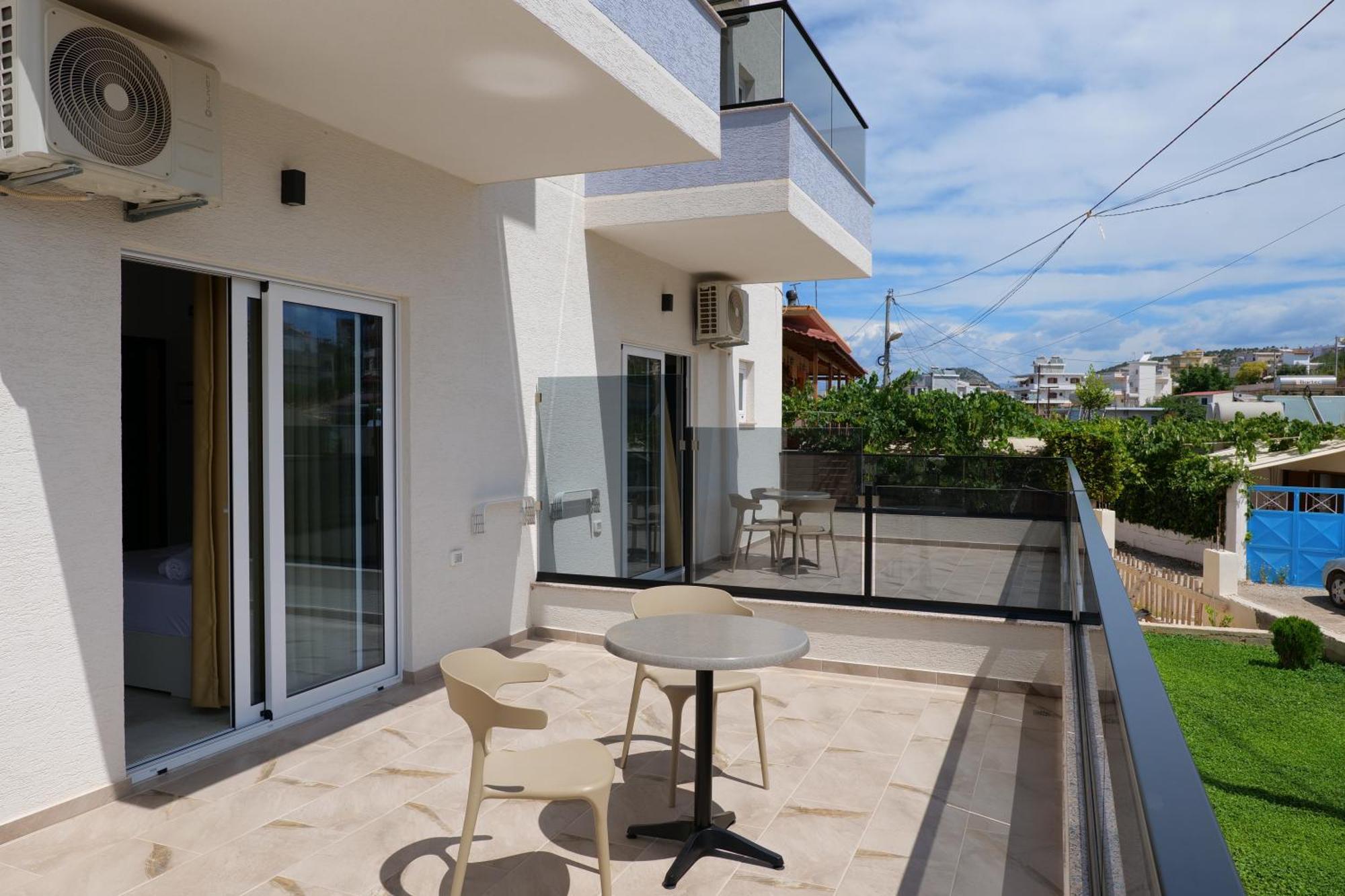 Hotel Zeka Ksamil Extérieur photo